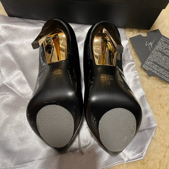 Heel Giuseppe Zanotti design - Picture 4 of 7